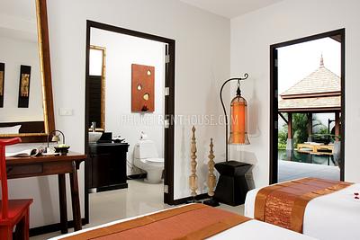 KAM16757: Luxurious villa in a private residence in Kamala. Photo #4