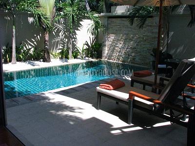RAW2860: Charming one bedroom villa with roof top sala. Photo #1