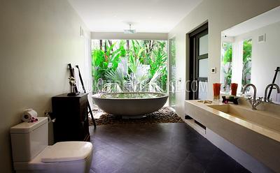 NAI16795: Villa  4BR Nai Harn. Photo #1