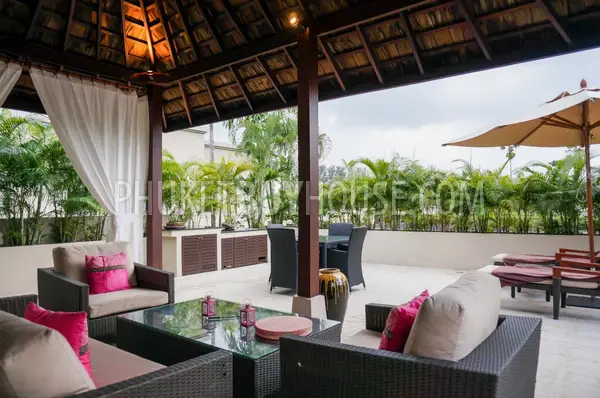 RAW2860: Charming one bedroom villa with roof top sala. Фото #6
