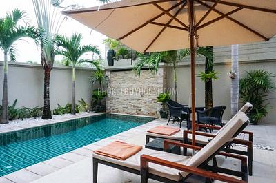 RAW2860: Charming one bedroom villa with roof top sala. Photo #7