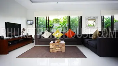 NAI16795: Villa  4BR Nai Harn. Photo #31