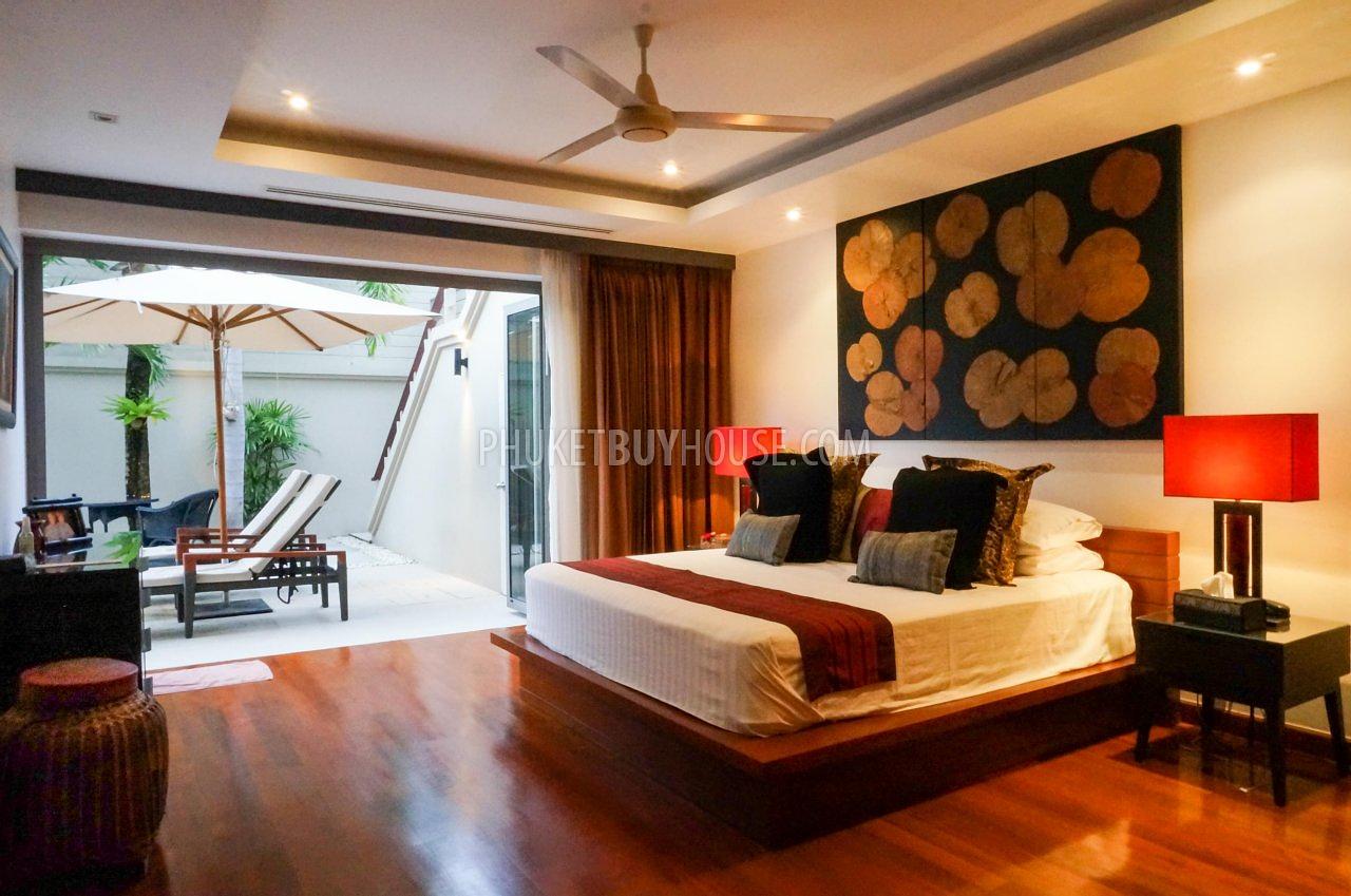 RAW2860: Charming one bedroom villa with roof top sala. Photo #10