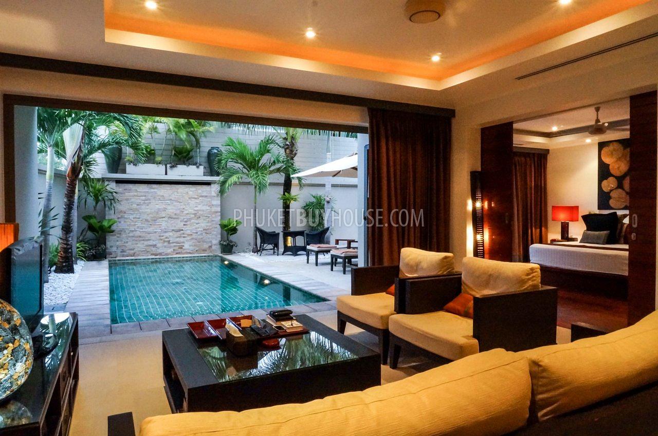 RAW2860: Charming one bedroom villa with roof top sala. Photo #15