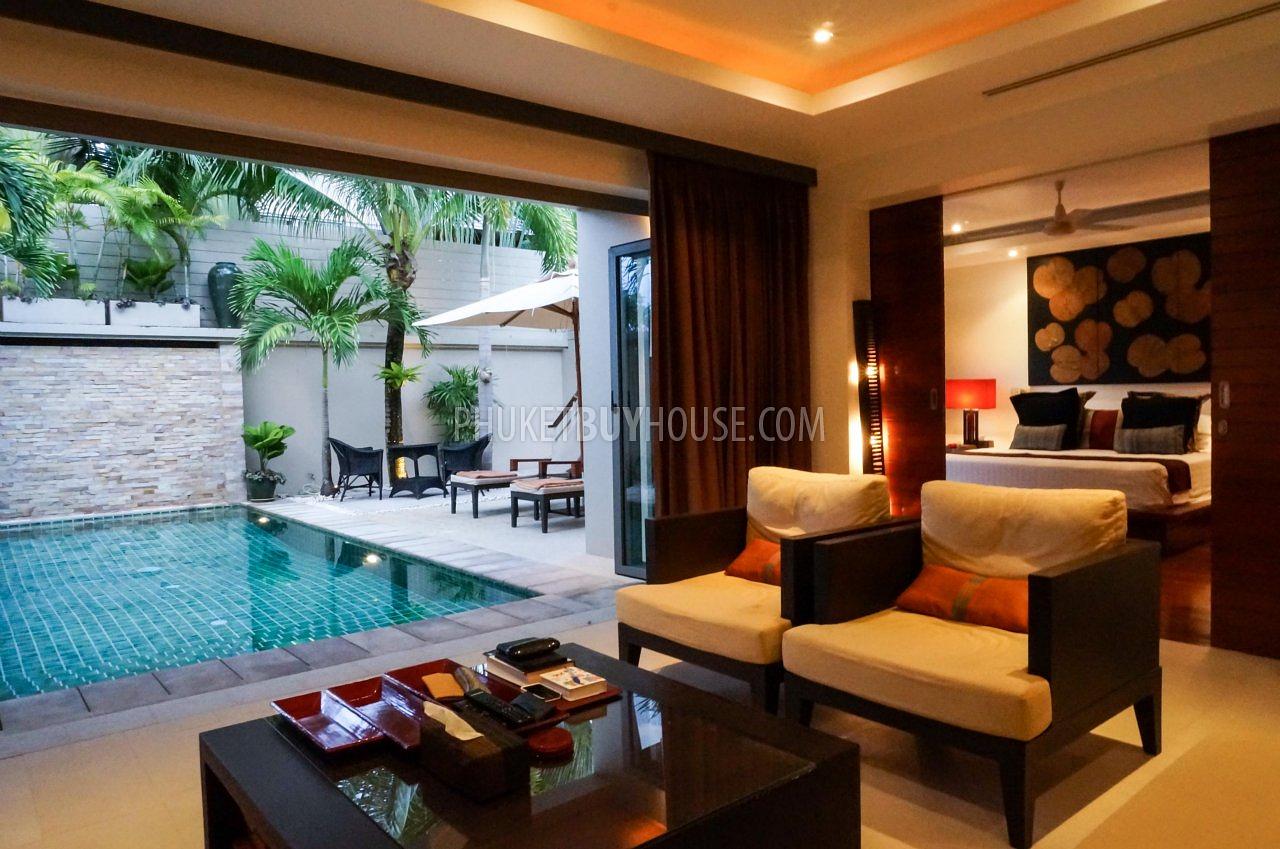 RAW2860: Charming one bedroom villa with roof top sala. Photo #16
