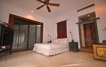 KAT16379: Oceanfront 4 Bedroom Villa in Kata. Thumbnail #31
