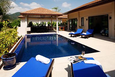 NAI17048: 4 bedrooms villa with private pool in Nai Harn for rent. Photo #12