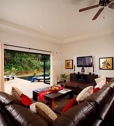 NAI17049: 4 bedrooms airy villa with private pool in Rawai. Photo #8