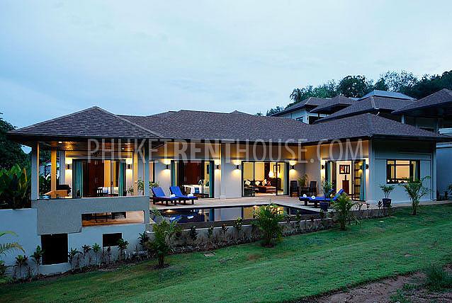 NAI17048: 4 bedrooms villa with private pool in Nai Harn for rent. Photo #18