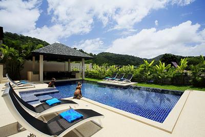NAI17050: 7 Bedroom Villa with Private Pool near Nai Harn Beach. Photo #15