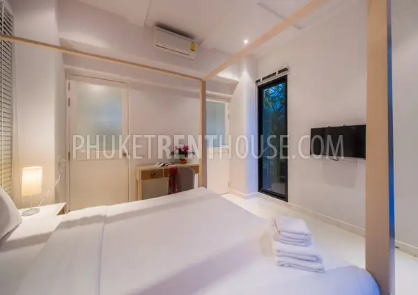BAN22998: Tropical 3-Bedroom Pool Villa For Rent Near Bang Tao Beach, Phuket. Photo #8