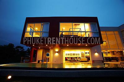 PAT17177: Amazing 5 bedroom pool villa overlooking Patong bay. Photo #3
