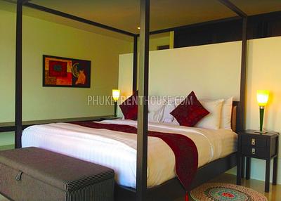 PAT17177: Amazing 5 bedroom pool villa overlooking Patong bay. Photo #10