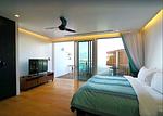 PAT17177: Amazing 5 bedroom pool villa overlooking Patong bay. Thumbnail #7
