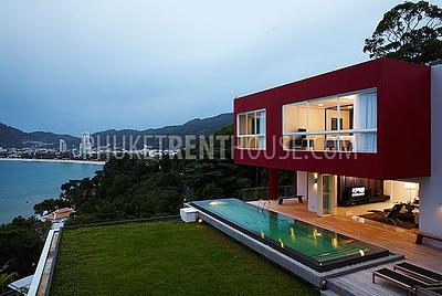 PAT17177: Amazing 5 bedroom pool villa overlooking Patong bay. Photo #25