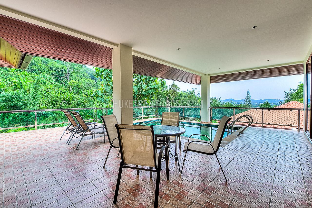 CHA17243: Five-star Five Bedroom Villa with private Pool and Sea View in Chalong. Photo #9