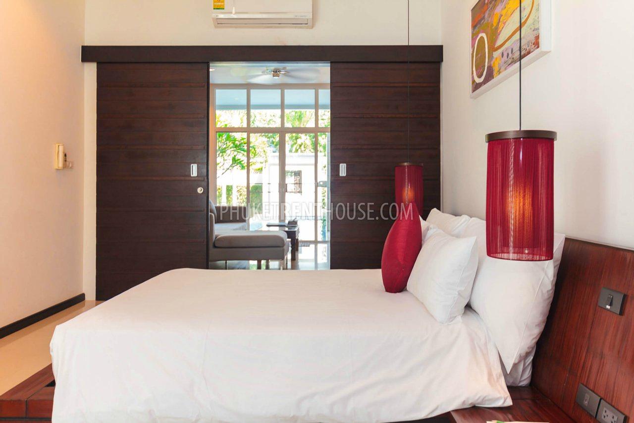 BAN17274: Three Bedroom Duplex Contemporary  Villa BangTao Beach. Photo #4