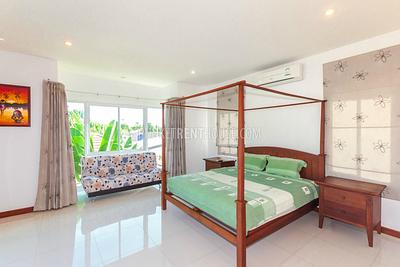 RAW17297: 4 Bedroom Pool Villa in Rawai. Photo #16