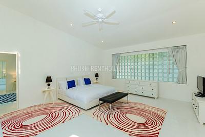 EAS16903: 3 Bedrooms Villa  with Pool. Photo #8