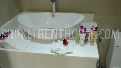 SUR16911: One Bedroom Apartment in Surin. Photo #3