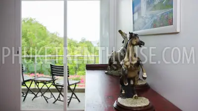 PAT16958: 4 Bedrooms Pool Villa overlooking Patong bay. Photo #9