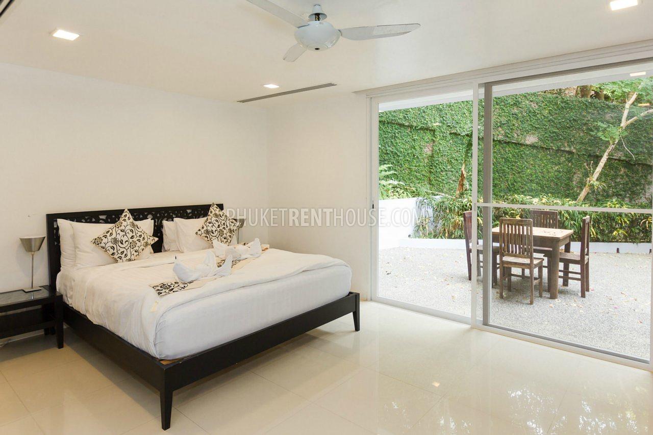 PAT16958: 4 Bedrooms Pool Villa overlooking Patong bay. Photo #4