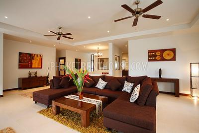 NAI16966: 7 Bedrooms Villa with Private Pool near the Nai Harn beach. Photo #15