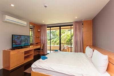 PAT17021: 1BR Apartment  Hill View in Patong. Photo #9