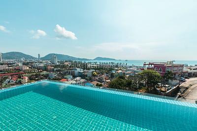 PAT17021: 1BR Apartment  Hill View in Patong. Photo #5
