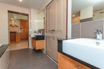 PAT17021: 1BR Apartment  Hill View in Patong. Photo #16