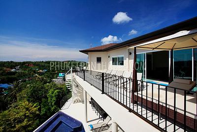 RAW17024: Large and Spacious 9 bedrooms villa with Amazing Pool in Rawai. Photo #12