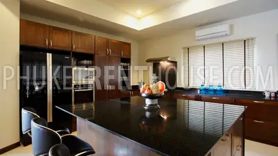 RAW17024: Large and Spacious 9 bedrooms villa with Amazing Pool in Rawai. Photo #16