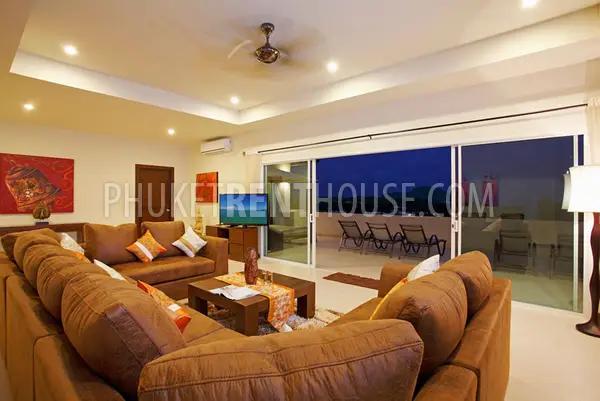 RAW17025: Magnificient 10 Bedrooms Infinity Pool Sea Villa at Rawai. Photo #2