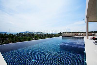 RAW17025: Magnificient 10 Bedrooms Infinity Pool Sea Villa at Rawai. Photo #6