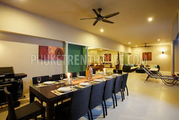 RAW17025: Magnificient 10 Bedrooms Infinity Pool Sea Villa at Rawai. Photo #14