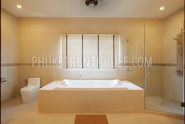 RAW17025: Magnificient 10 Bedrooms Infinity Pool Sea Villa at Rawai. Photo #16