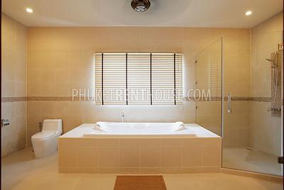 RAW17025: Magnificient 10 Bedrooms Infinity Pool Sea Villa at Rawai. Photo #16