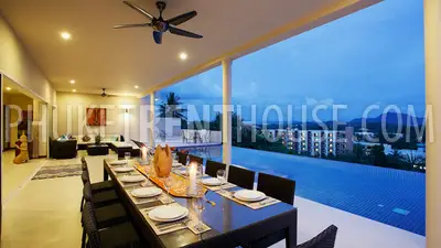 RAW17025: Magnificient 10 Bedrooms Infinity Pool Sea Villa at Rawai. Photo #7