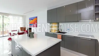 PAT17542: Oceanfront Serviced Pool Villa in Secure Estate Overlooking Patong Bay. Photo #5