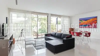 PAT17542: Oceanfront Serviced Pool Villa in Secure Estate Overlooking Patong Bay. Photo #3