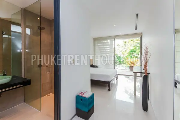 PAT17542: Oceanfront Serviced Pool Villa in Secure Estate Overlooking Patong Bay. Photo #16