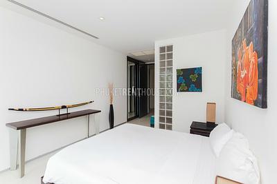 PAT17542: Oceanfront Serviced Pool Villa in Secure Estate Overlooking Patong Bay. Photo #19