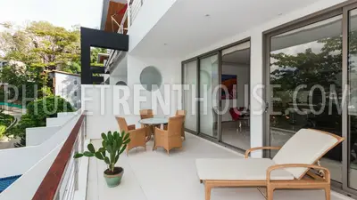 PAT17542: Oceanfront Serviced Pool Villa in Secure Estate Overlooking Patong Bay. Photo #10