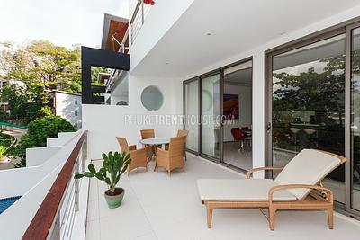 PAT17542: Oceanfront Serviced Pool Villa in Secure Estate Overlooking Patong Bay. Photo #10