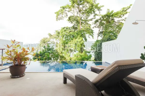 PAT17542: Oceanfront Serviced Pool Villa in Secure Estate Overlooking Patong Bay. Photo #31