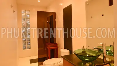 LAY17569: Four bedroom villa in Layan with stunning sea view. Photo #11