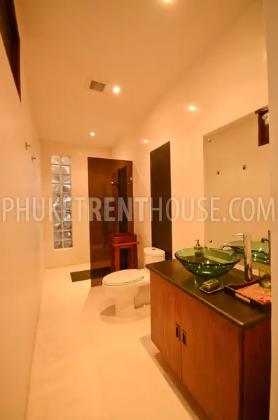 LAY17569: Four bedroom villa in Layan with stunning sea view. Photo #11