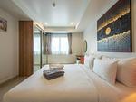 SUR17570: Spacious One Bedroom Apartment within Walking Distance to the Beach. Thumbnail #6