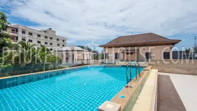 SUR17570: Spacious One Bedroom Apartment within Walking Distance to the Beach. Photo #32