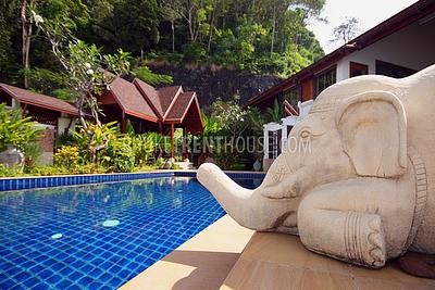 PAT17579: Beautiful Ocean View 4 Bedroom Villa with Endless Pool. Photo #17